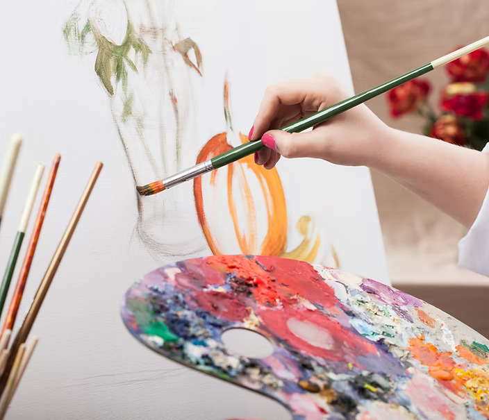  Private Art Tutors vs Art Workshops for Kids: Which Is Better?